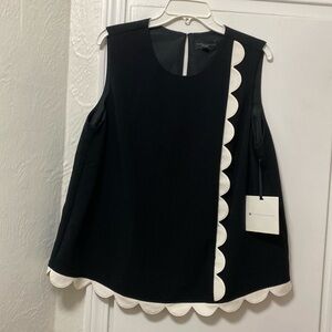 CUTE VICTORIA BECKHAM TOP.        NWT